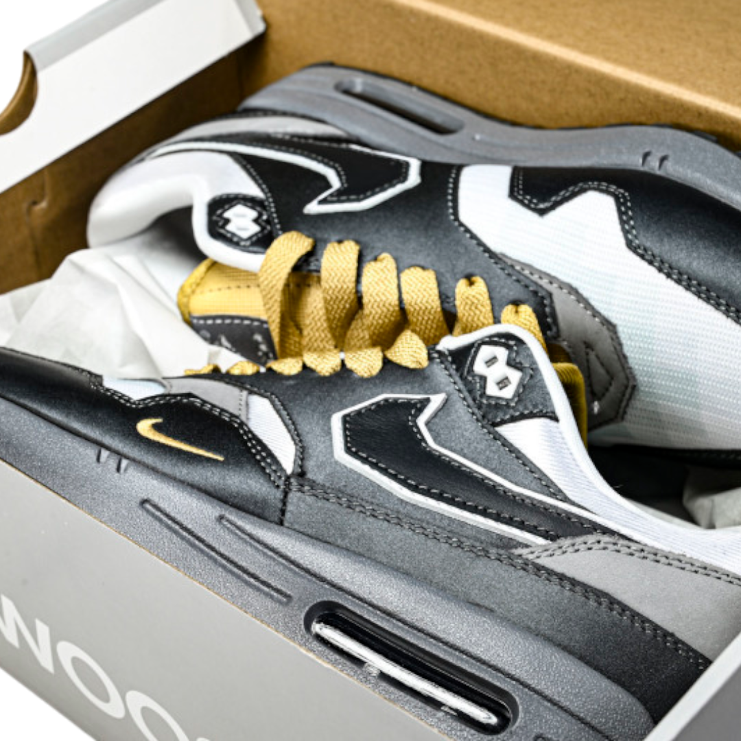 AM1 .SWOOSH Low Poly Big Head Mode