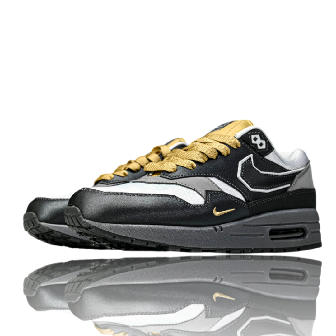 AM1 .SWOOSH Low Poly Big Head Mode