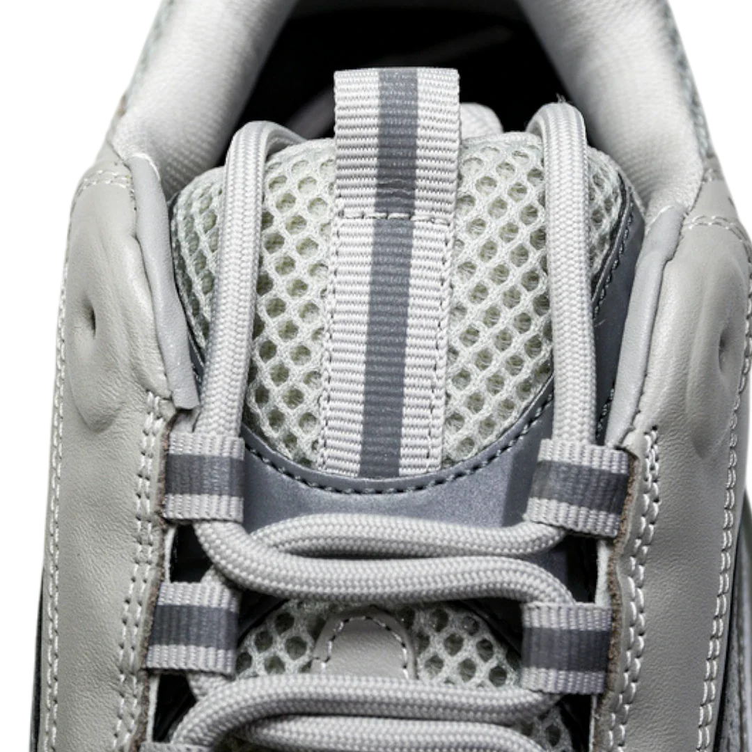 Dlor B22 'Triple Grey'