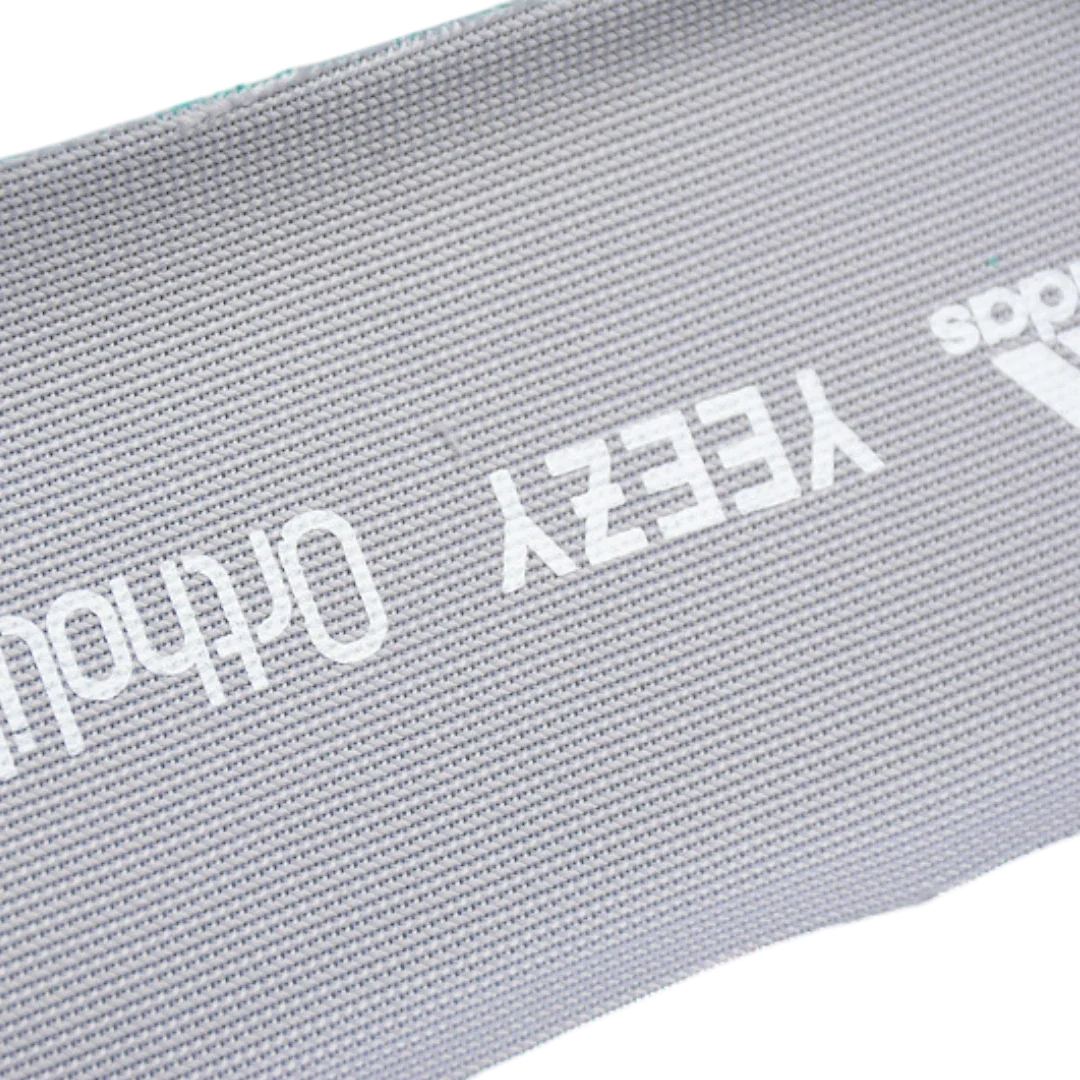 Yzy 700 V2 'Tephra'