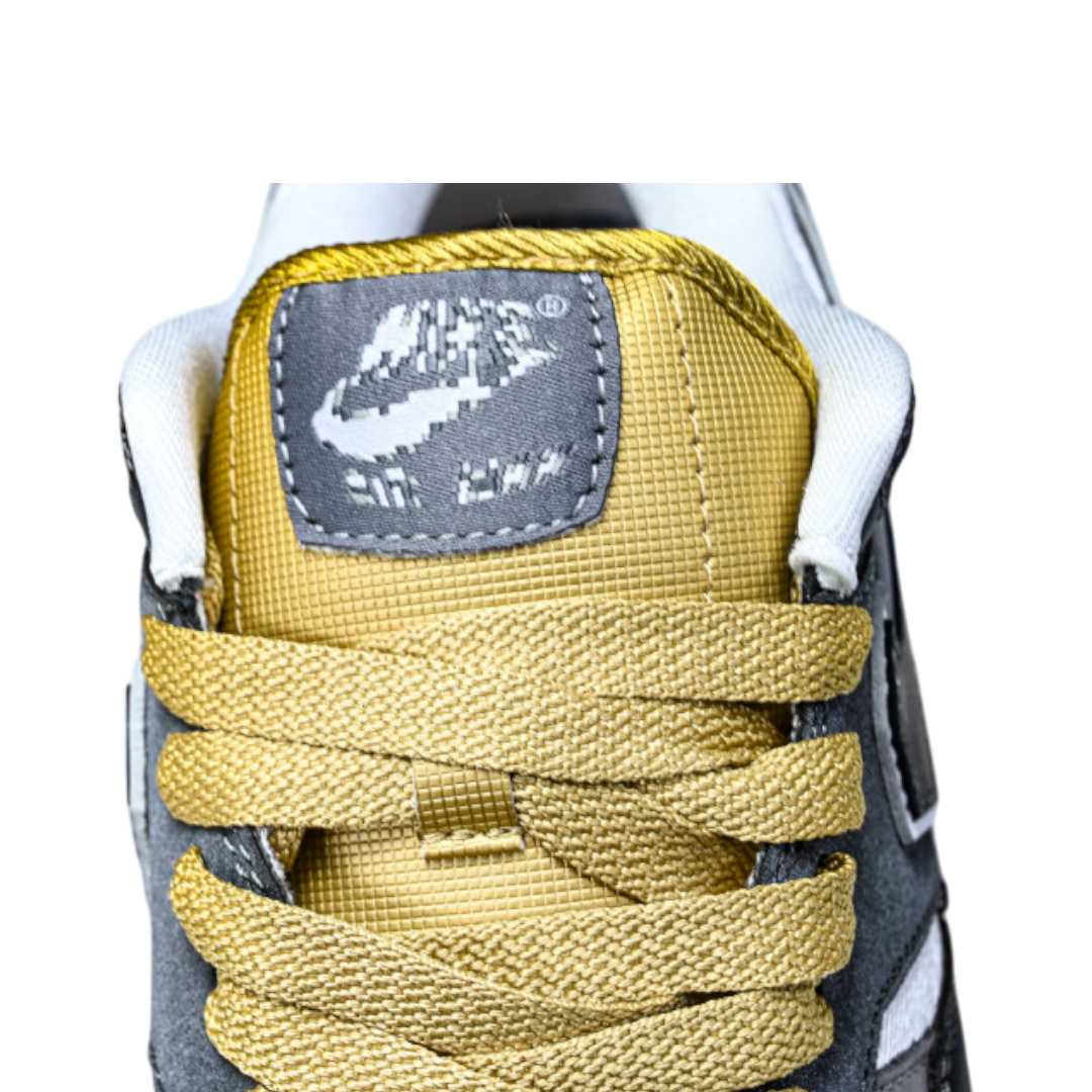 AM1 .SWOOSH Low Poly Big Head Mode