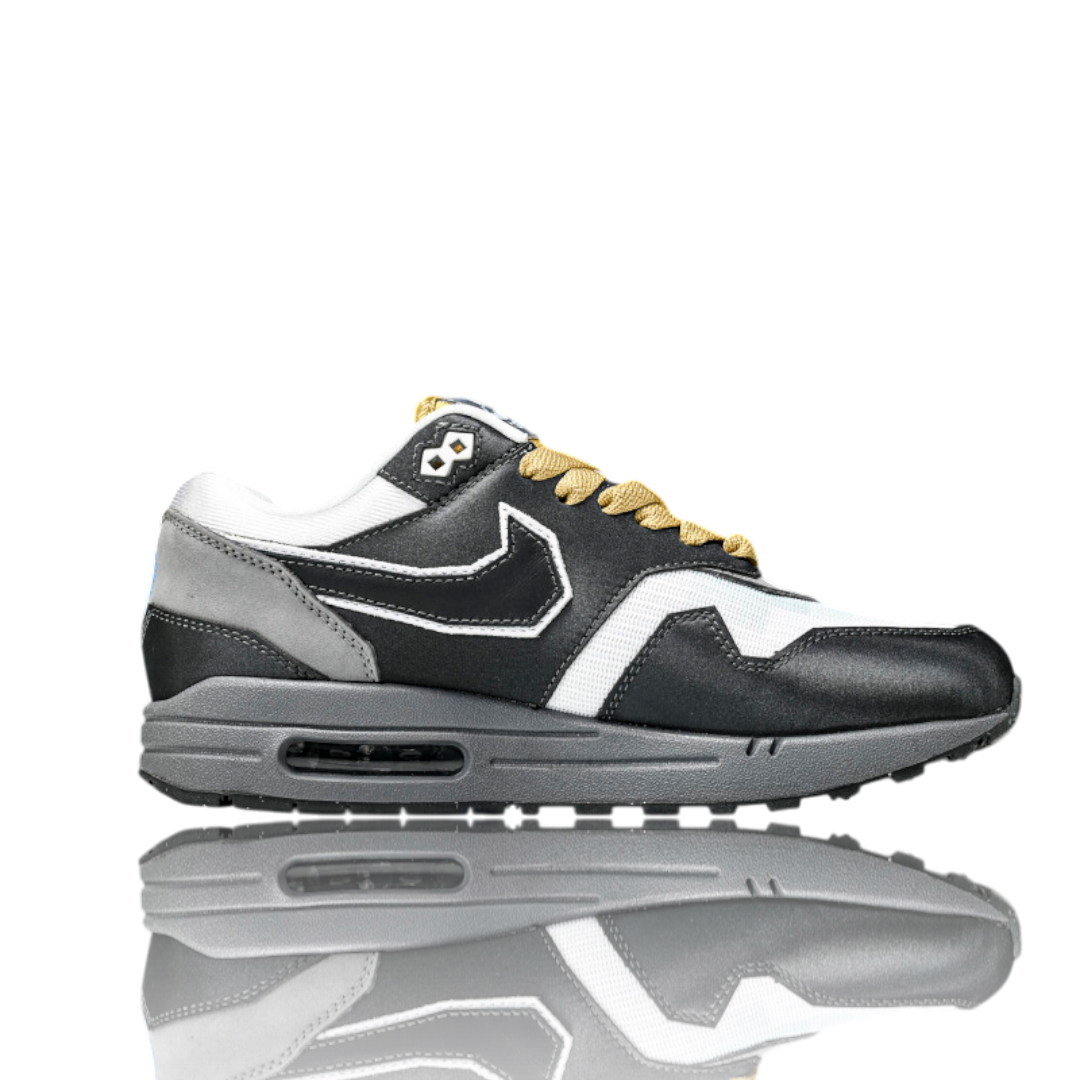 AM1 .SWOOSH Low Poly Big Head Mode