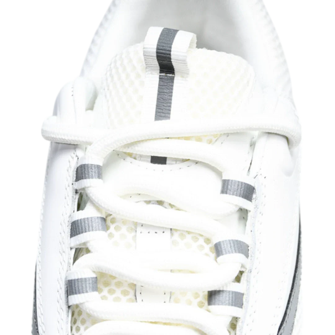 Dlor B22 'White Silver'