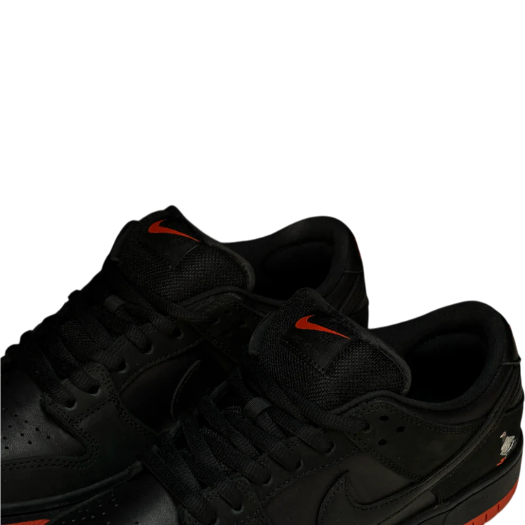 Jeff Staple x SB Dnk Low 'Black Pigeon'