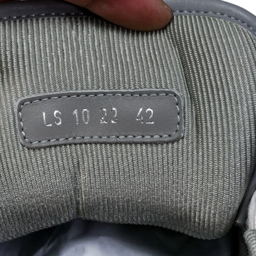 Dlor B57 Mid 'Oblique Grey'