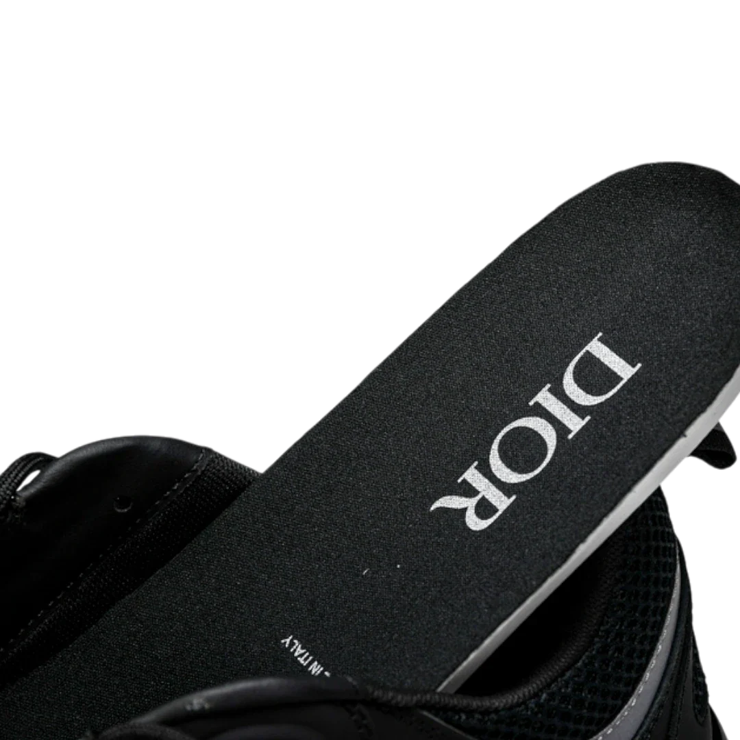 Dlor B22 'Black Silver'