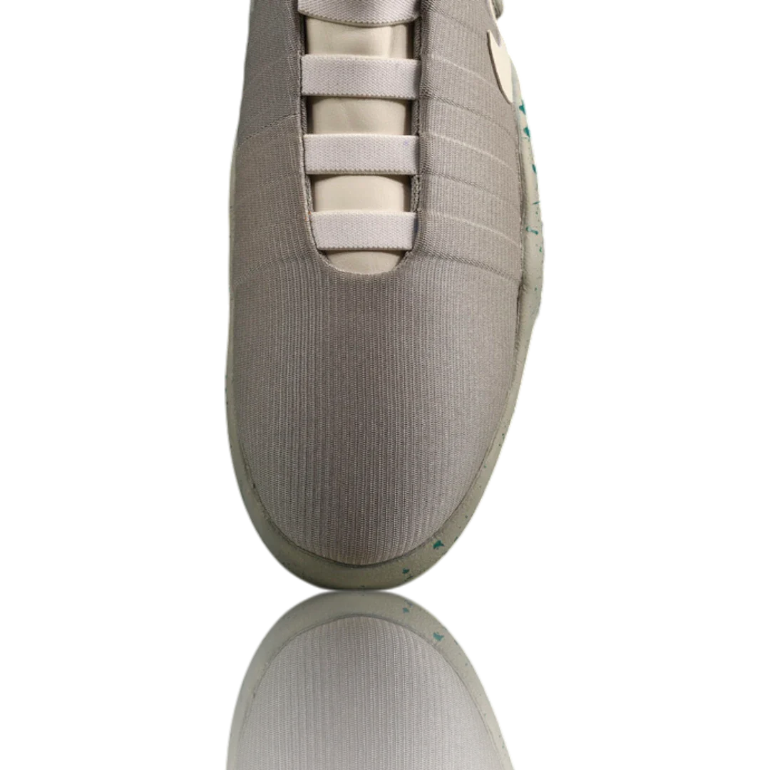 Air MAG Back To The Future (Normal-Lacing) 2011