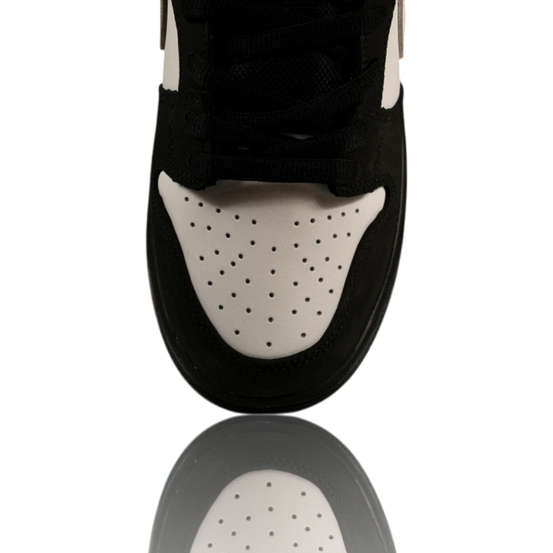 Jeff Staple x SB Dnk Low 'Panda Pigeon'