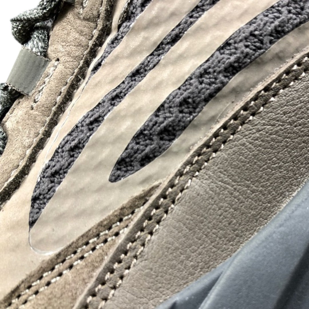 Yzy 700 V2 'Geode'