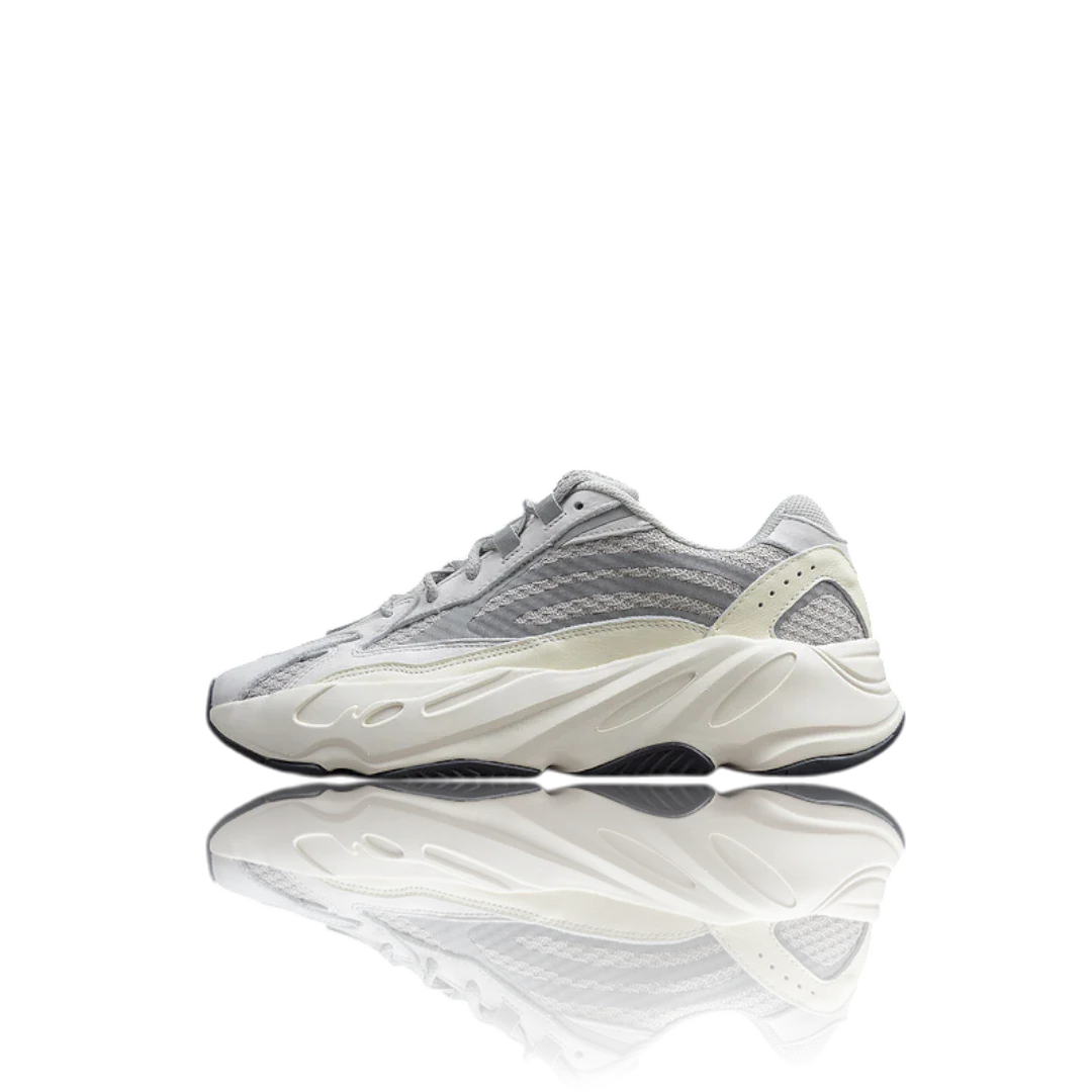 Yzy 700 V2 'Static'
