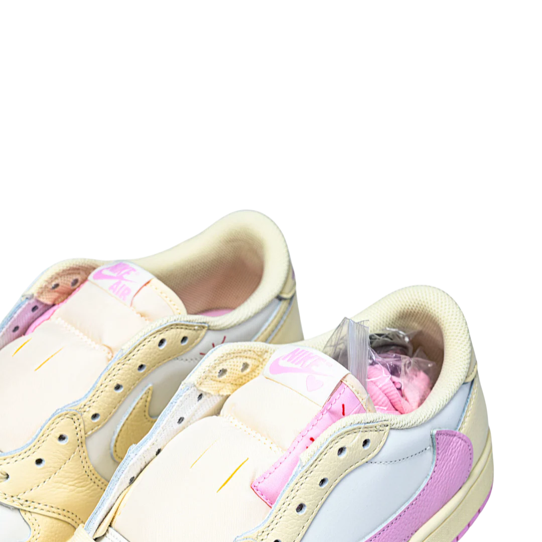 Travis Scott x AJ1 Low OG 'Muslin Shy Pink'
