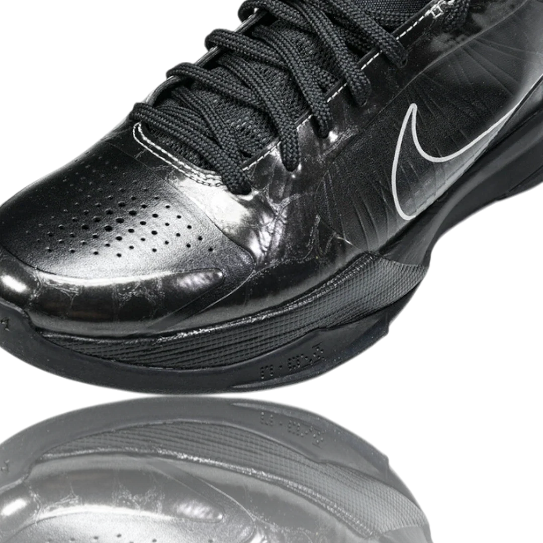 Kobe 5 'Black Out'