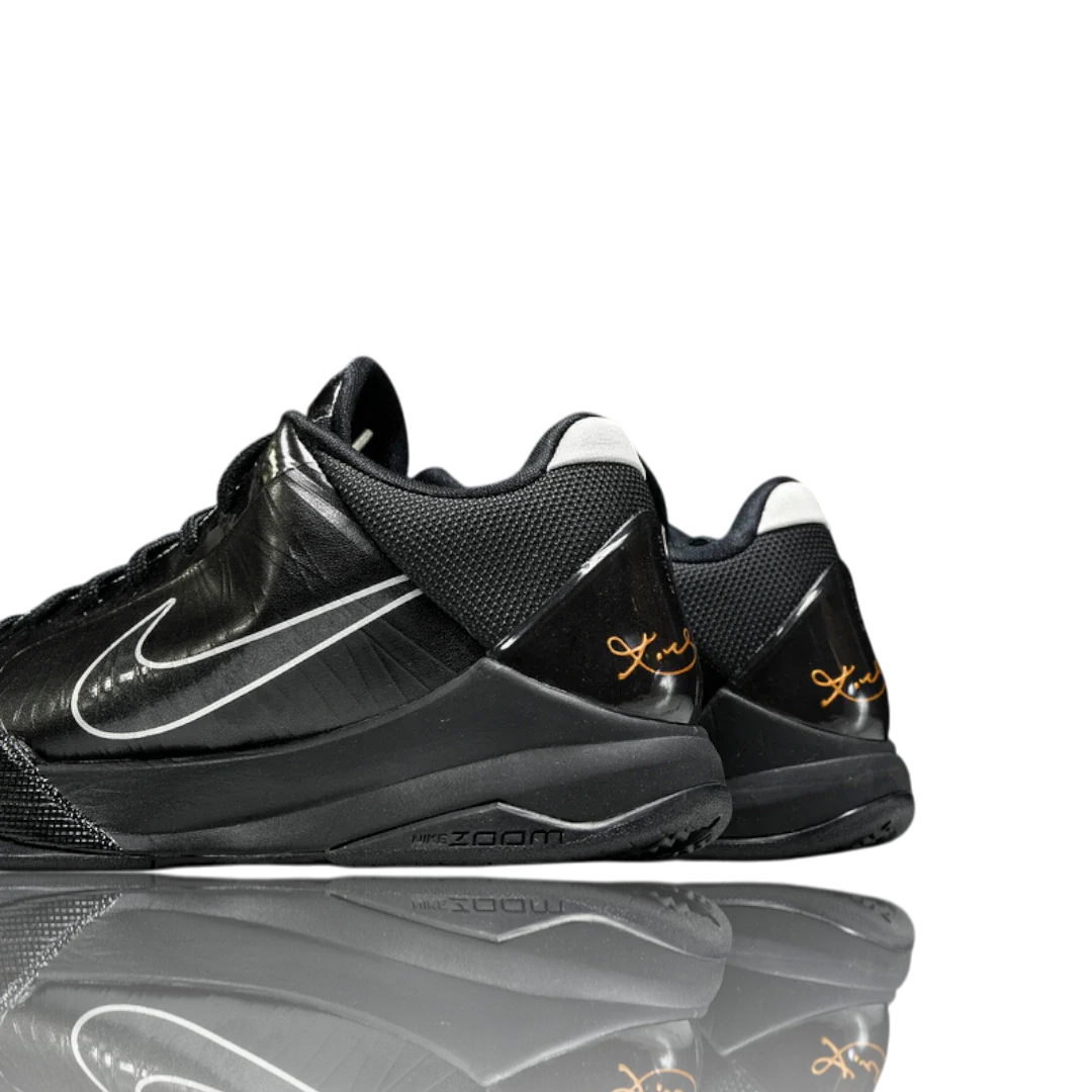 Kobe 5 'Black Out'