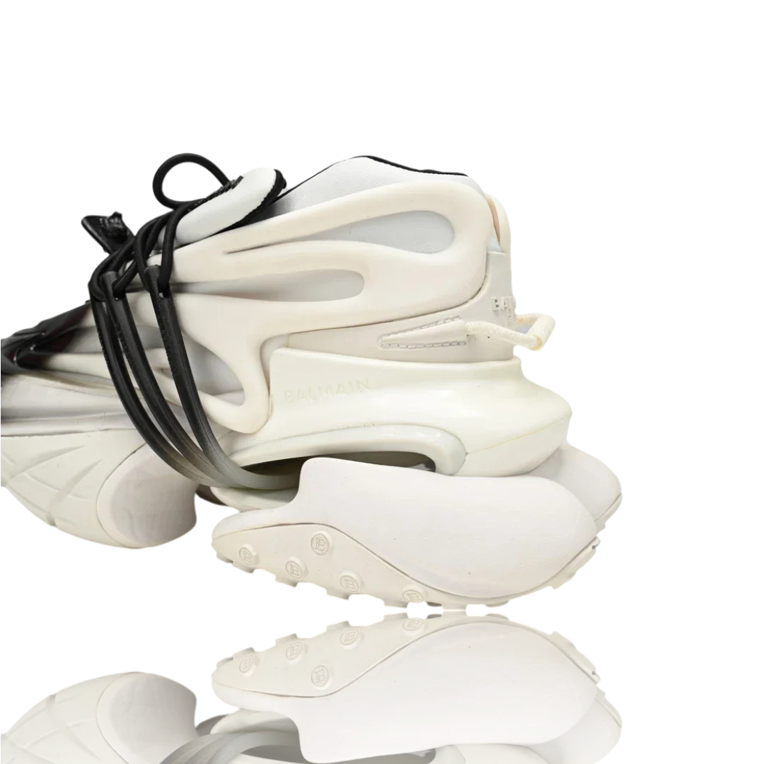 38102185-Photoroom.webp